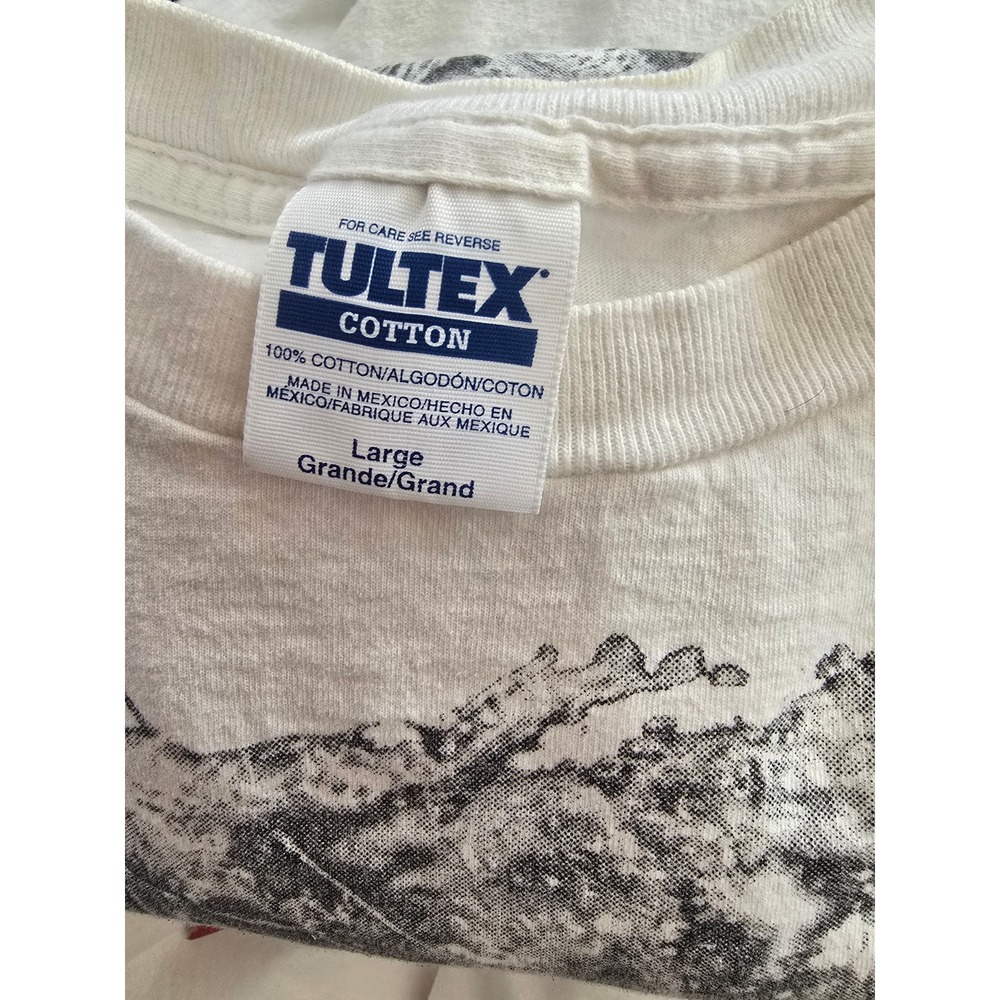 TULTEX‎ Men's Large Graphic T-Shirt Bass Fishing Angler Outdoors Adventure White - Picture 5 of 6